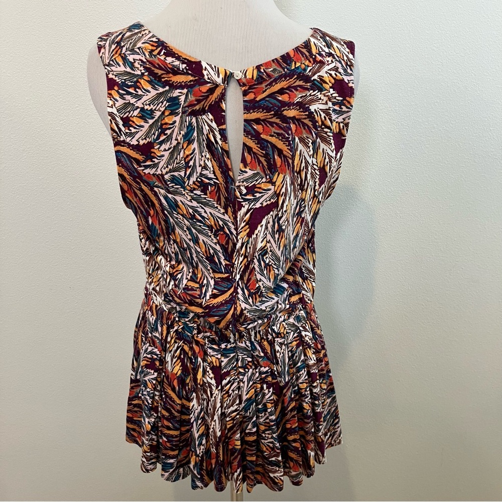 Sleeveless Multicolor Print Peplum Blouse - Picture 8 of 10